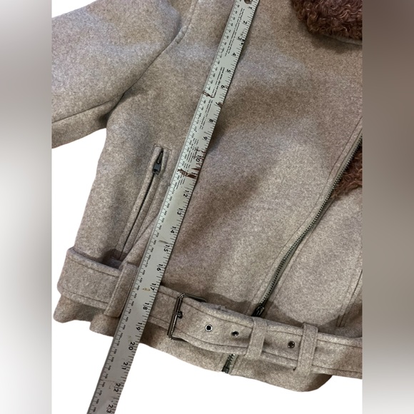 Biker Jacket Size XS  Diagonal Zip NWT DH New York Sky Taupe Faux Fur - Picture 3 of 5